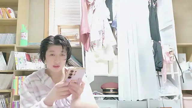 Snapshot of morikawa_sayaka chatting on 02/13/26, 11:23 morikawa sayaka online show from 02/13/26, 11:23