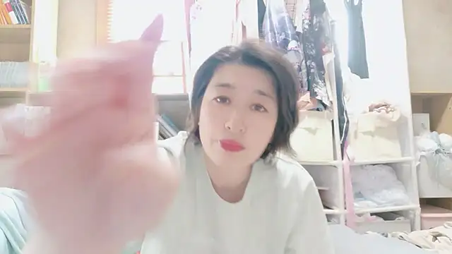 Snapshot of morikawa_sayaka chatting on 04/01/26, 05:30 morikawa sayaka online show from 04/01/26, 05:30