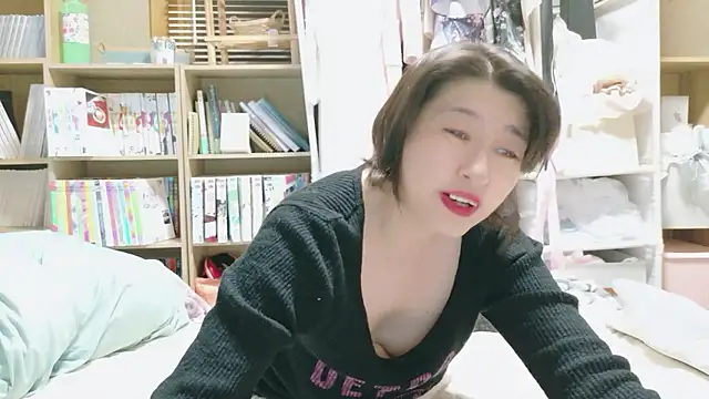 Snapshot of morikawa_sayaka chatting on 04/02/26, 02:04 morikawa sayaka online show from 04/02/26, 02:04