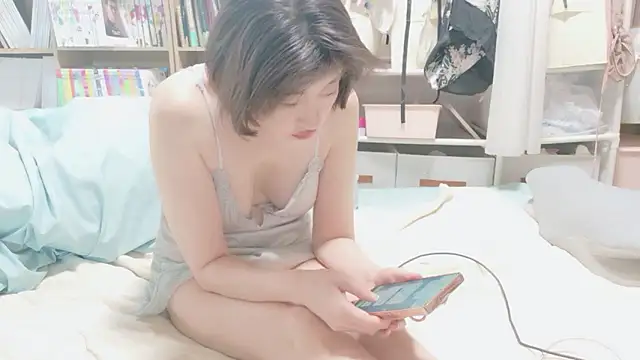 Snapshot of morikawa_sayaka chatting on 06/12/26, 06:01 morikawa sayaka online show from 06/12/26, 06:01