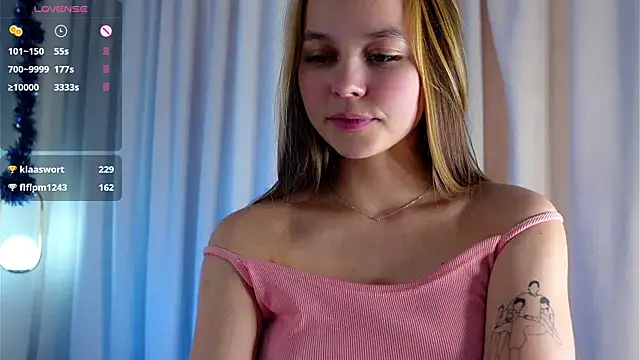 FalineDowlen online show from 12/25/24, 04:12