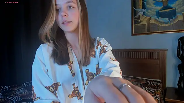 FalineDowlen online show from 02/17/25, 07:26