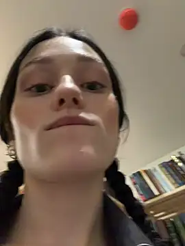 Mia Mia M online show from 07/04/26, 04:57