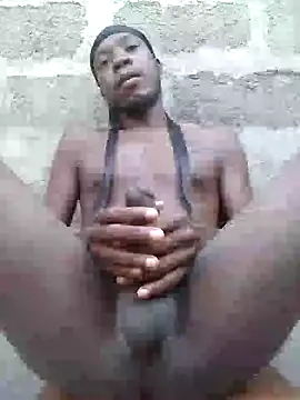 Snapshot of GOLDEN_HQUR chatting on 01/12/25, 03:14 GOLDEN HQUR online show from 01/12/25, 03:14