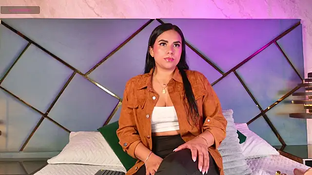 giorgia 13 online show from 10/01/25, 03:23