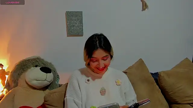 Snapshot of cuteweed420 chatting on 08/03/26, 10:57 cuteweed420 online show from 08/03/26, 10:57