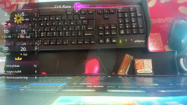 Snapshot of _lara1 chatting on 11/10/25, 07:13 lara1 online show from 11/10/25, 07:13