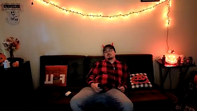 Snapshot of cmichaelxxx chatting on 10/14/25, 01:12 cmichaelxxx online show from 10/14/25, 01:12