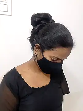Snapshot of Telugu_magic_07 chatting on 01/02/25, 12:46 Telugu magic 07 online show from 01/02/25, 12:46