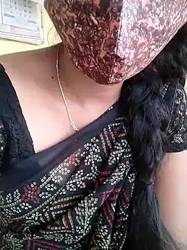 Snapshot of Telugu_magic_07 chatting on 02/15/25, 11:17 Telugu magic 07 online show from 02/15/25, 11:17