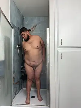 Snapshot of daddymaniaco69 chatting on 03/18/25, 10:37 daddymaniaco69 online show from 03/18/25, 10:37