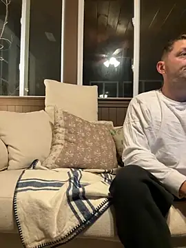 Snapshot of longcurved212121 chatting on 11/06/25, 02:56 longcurved212121 online show from 11/06/25, 02:56