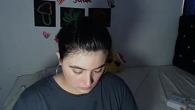 Snapshot of Jessica_Cuteass18 chatting on 03/16/25, 02:00 Jessica Cuteass18 online show from 03/16/25, 02:00
