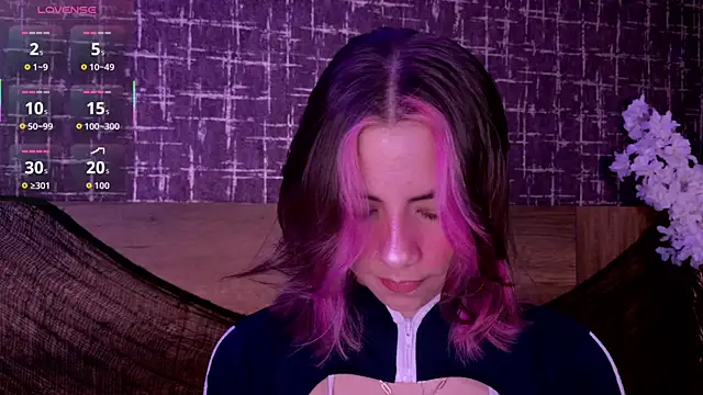 Snapshot of ArtemisaBlake chatting on 10/30/25, 04:41 ArtemisaBlake online show from 10/30/25, 04:41