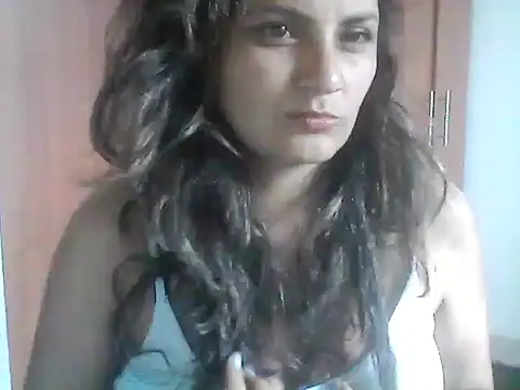 Snapshot of Mahia_M chatting on 12/19/24, 08:23 Mahia M online show from 12/19/24, 08:23