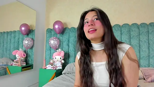 CarolineeMoreno online show from 12/27/24, 07:57