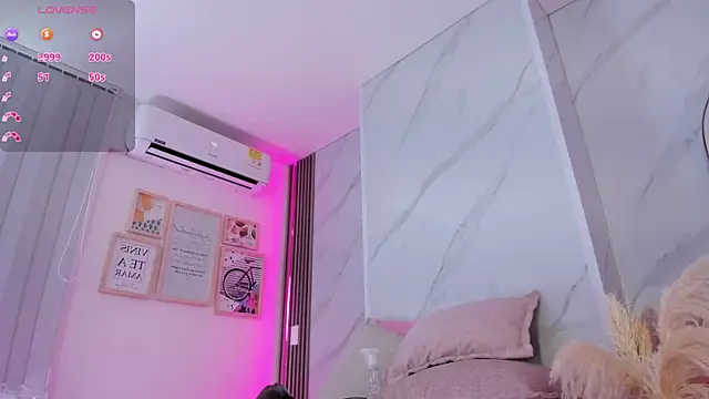 Chlooee   online show from 02/15/25, 06:23