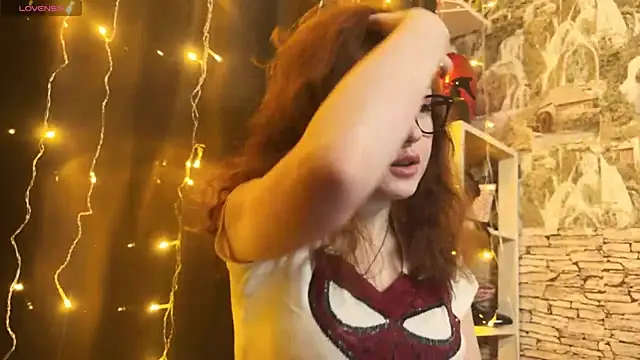 LaurenRossss online show from 02/13/25, 10:54