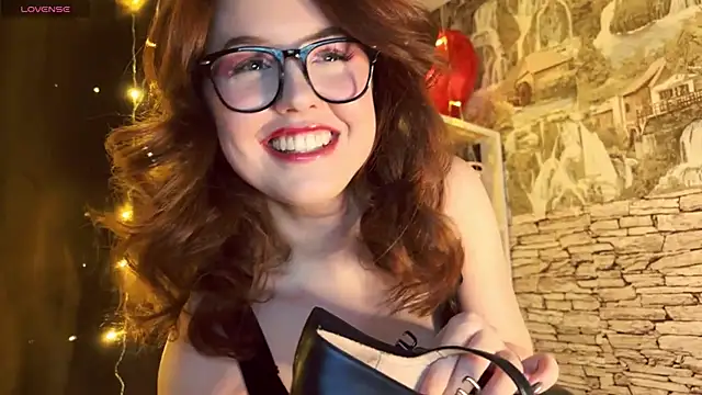 LaurenRossss online show from 02/22/25, 11:24