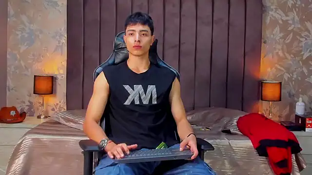 JoshRashfordd online show from 03/08/25, 11:48