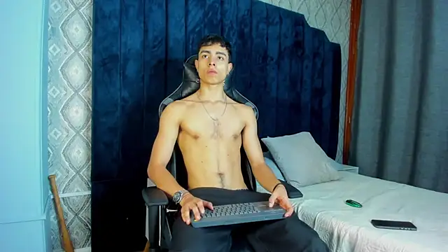 JoshRashfordd online show from 03/09/25, 12:09