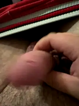 ouiiii27 online show from 12/01/25, 06:46