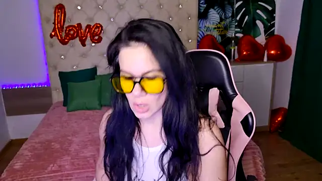 KattieSims online show from 02/17/25, 02:20