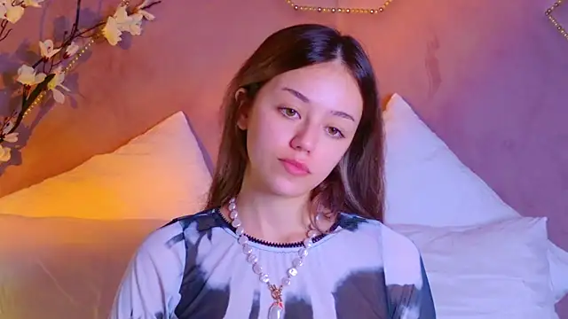 STELLA RICH online show from 10/15/25, 08:53