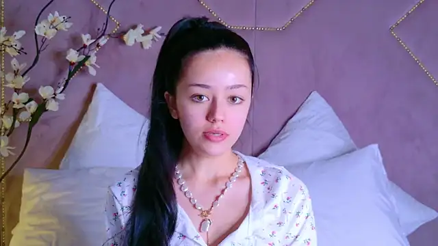 STELLA RICH online show from 10/28/25, 08:11