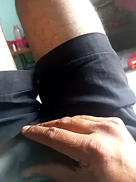 Smarterboytravel online show from 09/09/25, 04:23