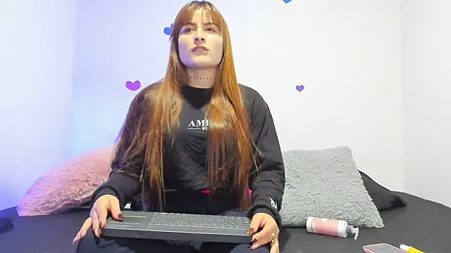 Snapshot of Liah_ferrer chatting on 10/20/25, 05:08 Liah ferrer online show from 10/20/25, 05:08