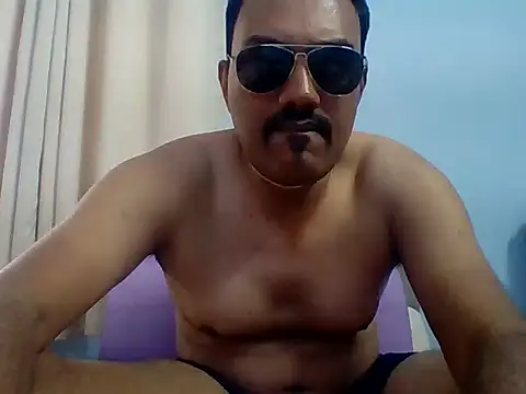 farhaanmacho online show from 12/17/25, 05:57