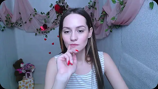 Lina Star S online show from 12/21/24, 06:19