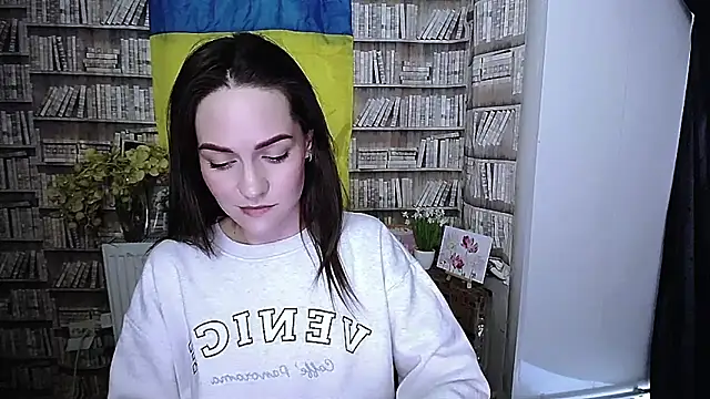 Snapshot of Lina_Star_S chatting on 11/15/25, 11:40 Lina Star S online show from 11/15/25, 11:40