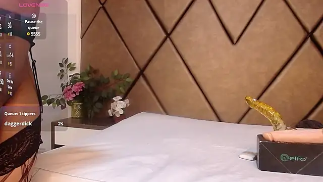 Snapshot of LunitaDiva chatting on 02/06/25, 03:20 LunitaDiva online show from 02/06/25, 03:20