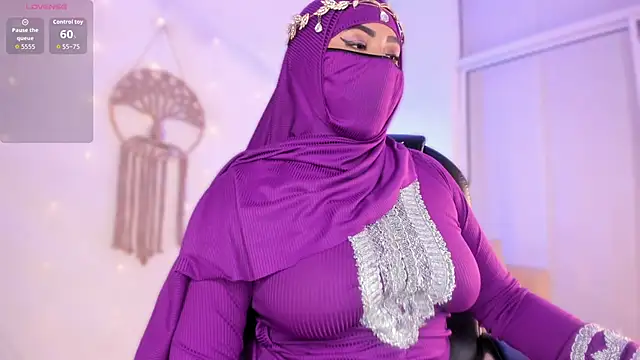 Snapshot of jazmin_anbar chatting on 11/27/25, 04:47 jazmin anbar online show from 11/27/25, 04:47