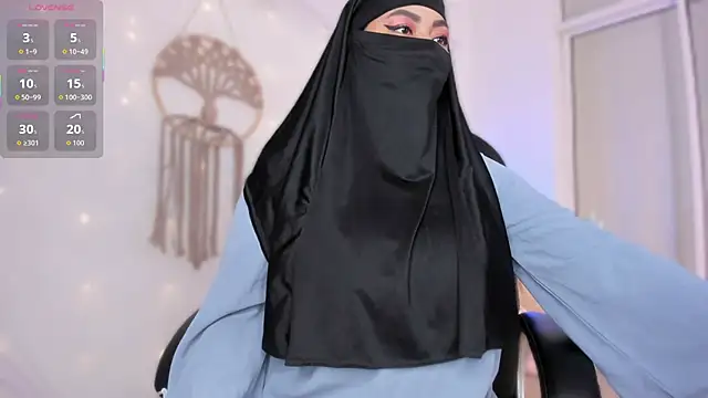 Snapshot of jazmin_anbar chatting on 12/05/25, 05:05 jazmin anbar online show from 12/05/25, 05:05