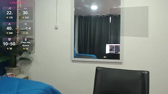 sasi luna online show from 09/29/25, 01:49