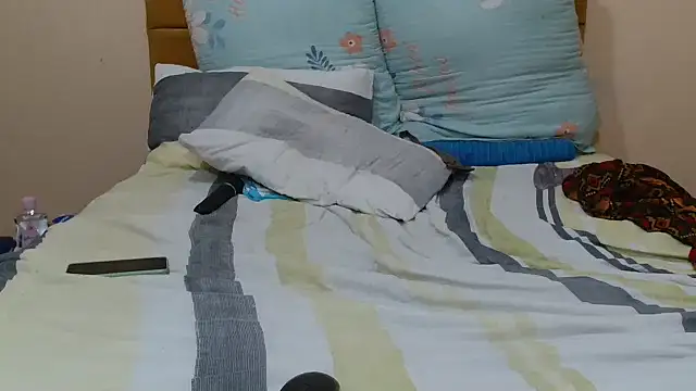 Snapshot of Bbw255 chatting on 10/26/25, 01:39 Bbw255 online show from 10/26/25, 01:39