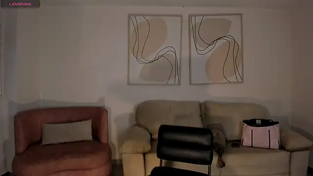 IsabelBornner online show from 05/17/26, 11:17