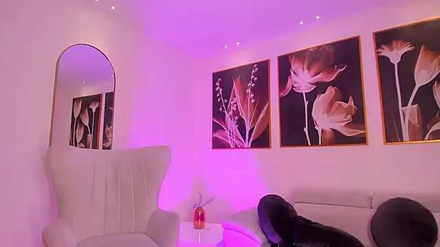 BellaCarteer  online show from 01/31/25, 03:44