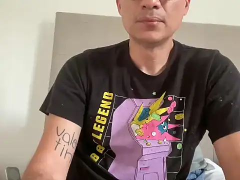 Snapshot of alex_ruiz85 chatting on 10/06/25, 09:23 alex ruiz85 online show from 10/06/25, 09:23