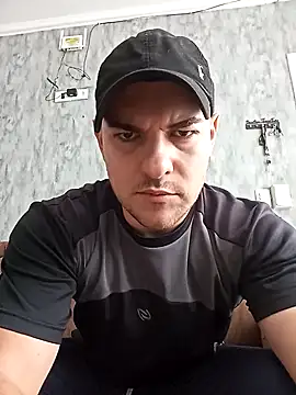 Snapshot of sigma358 chatting on 12/17/25, 04:35 sigma358 online show from 12/17/25, 04:35