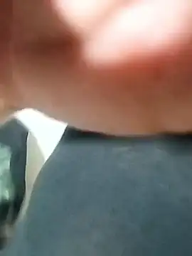 Snapshot of soy_5 chatting on 10/29/25, 11:28 soy 5 online show from 10/29/25, 11:28