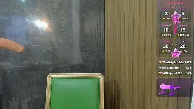 Snapshot of violett_collins_ chatting on 01/25/25, 10:50 violett collins online show from 01/25/25, 10:50