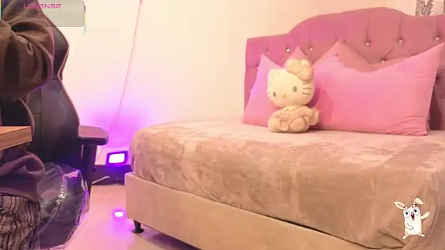 kittystart tay online show from 11/30/25, 11:47