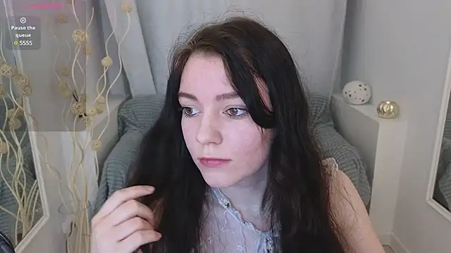 Snapshot of Lana__Cute_ chatting on 01/29/25, 02:21 Lana Cute online show from 01/29/25, 02:21