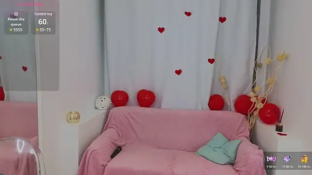 Snapshot of Lana__Cute_ chatting on 02/14/25, 06:40 Lana Cute online show from 02/14/25, 06:40