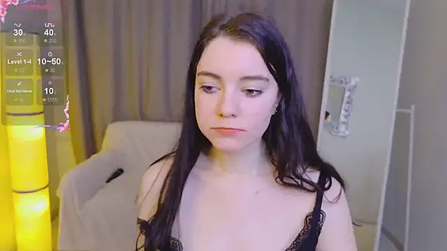 Snapshot of Lana__Cute_ chatting on 03/09/25, 06:43 Lana Cute online show from 03/09/25, 06:43