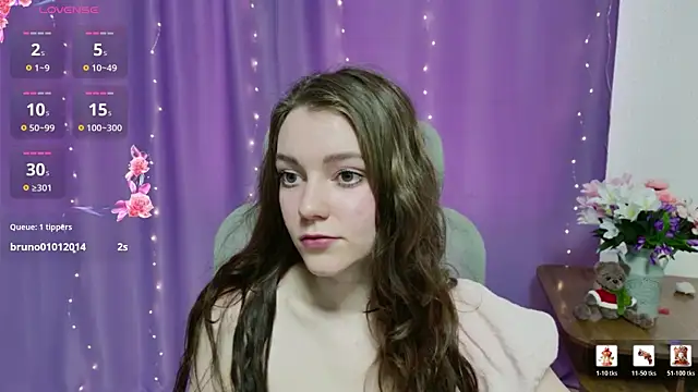 Lana  Cute  online show from 05/18/26, 02:12